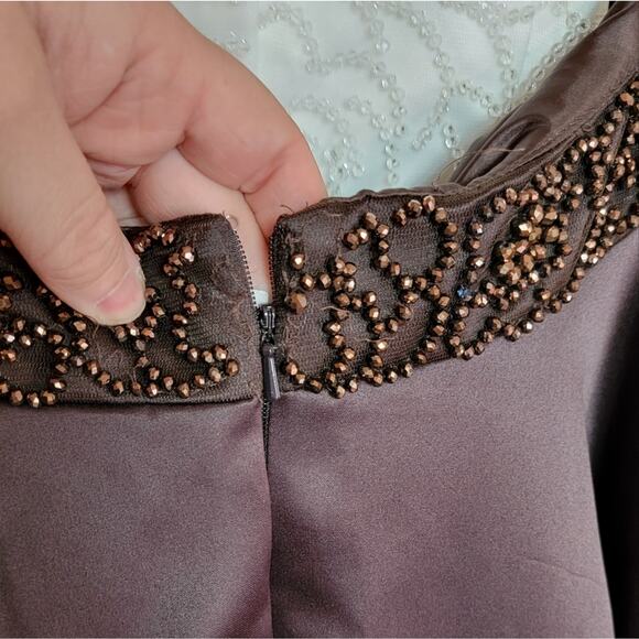 NWT Vivi Ta Ivory & Chocolate 2 Piece Gown, Style # VT2056, Sz 4 - Picture 10 of 12